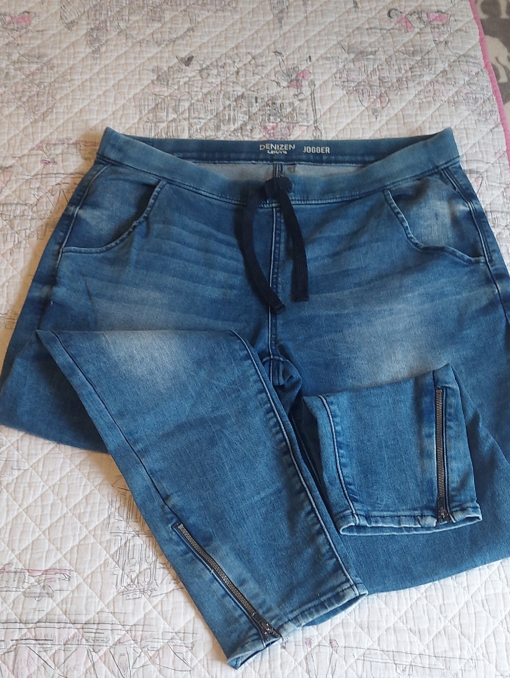 Denizen from Levi's Women's Blue Jogger Jeggings with Zipper Ankles